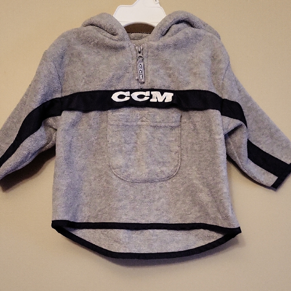 CCM grey/navy fkeece pullover hoodie